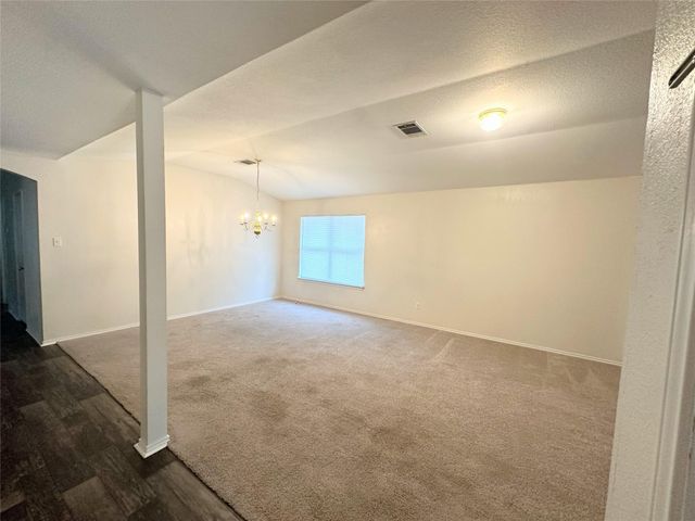 12929 Waynespur LN, Elgin, TX 78621