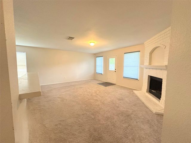 12929 Waynespur LN, Elgin, TX 78621