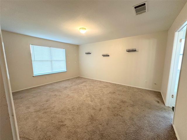 12929 Waynespur LN, Elgin, TX 78621