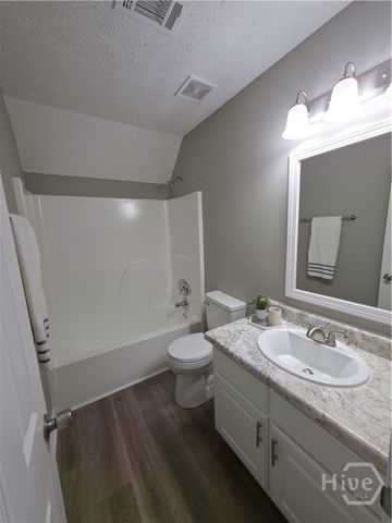 160 Williamsburg Way, Winder, GA 30680