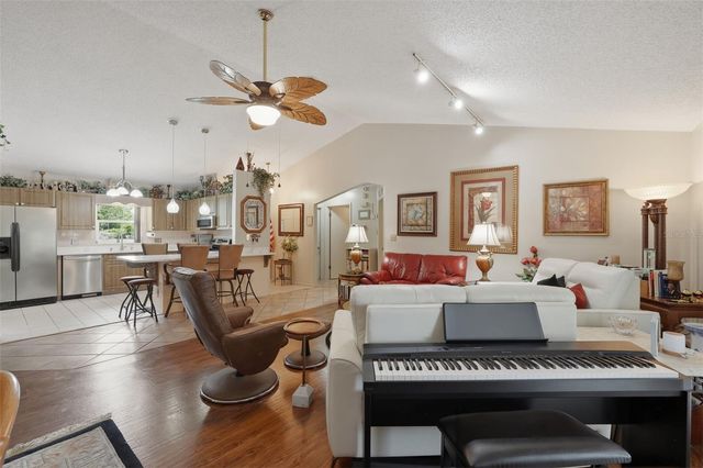 2425 HAWK GRIFFIN ROAD, Plant City, FL 33565