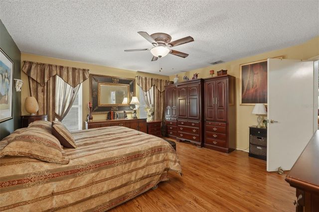 2425 HAWK GRIFFIN ROAD, Plant City, FL 33565