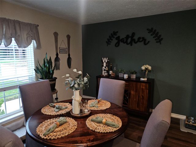 409 N Travis Street, Deer Park, TX 77536