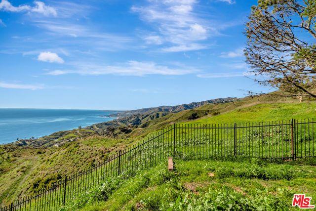 20960 Big Rock Drive, Malibu, CA 90265