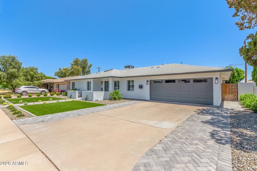 8223 E VIRGINIA Avenue, Scottsdale, AZ 85257 — photo 2