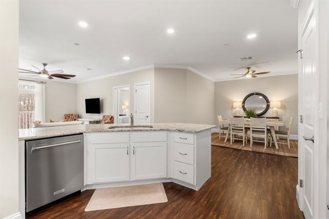 2 Henry David Dr Unit 209, Nashua, NH 03062