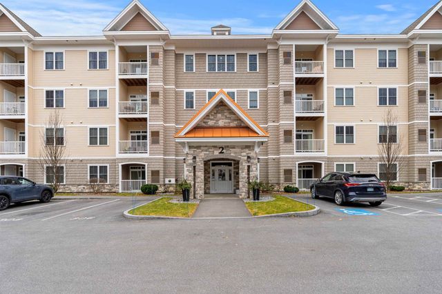 2 Henry David Dr Unit 209, Nashua, NH 03062