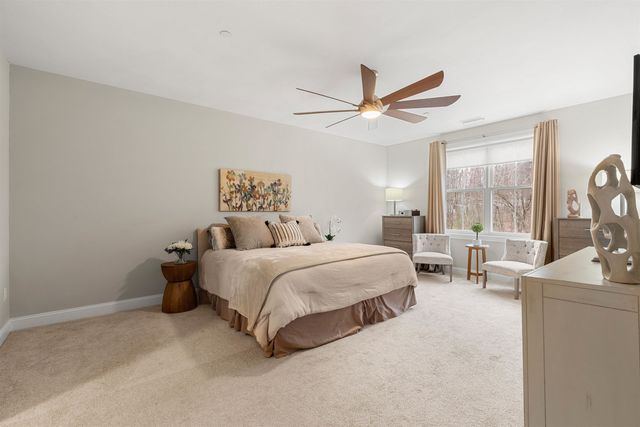 2 Henry David Dr Unit 209, Nashua, NH 03062