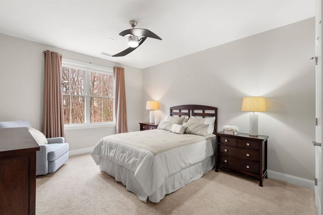 2 Henry David Dr Unit 209, Nashua, NH 03062