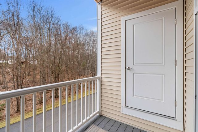 2 Henry David Dr Unit 209, Nashua, NH 03062