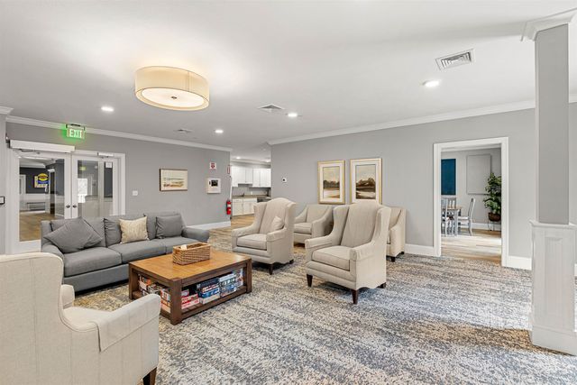 2 Henry David Dr Unit 209, Nashua, NH 03062