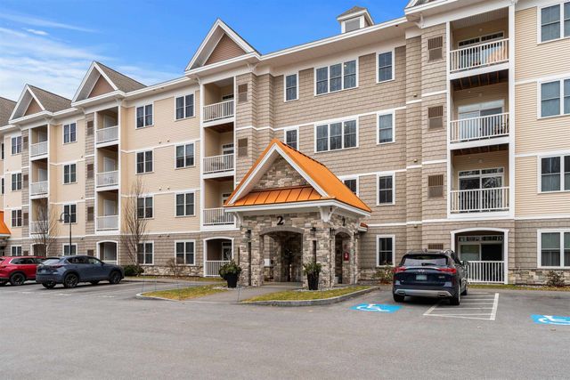2 Henry David Dr Unit 209, Nashua, NH 03062
