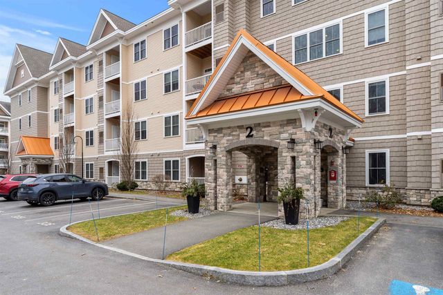 2 Henry David Dr Unit 209, Nashua, NH 03062