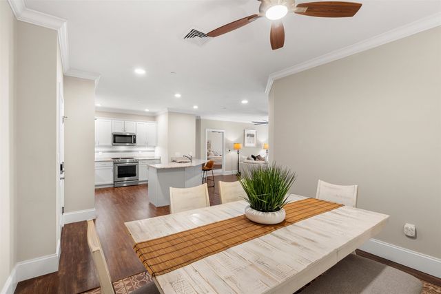 2 Henry David Dr Unit 209, Nashua, NH 03062