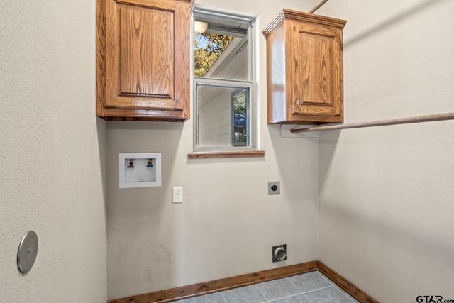 153 County Road 2433, Pittsburg, TX 75686