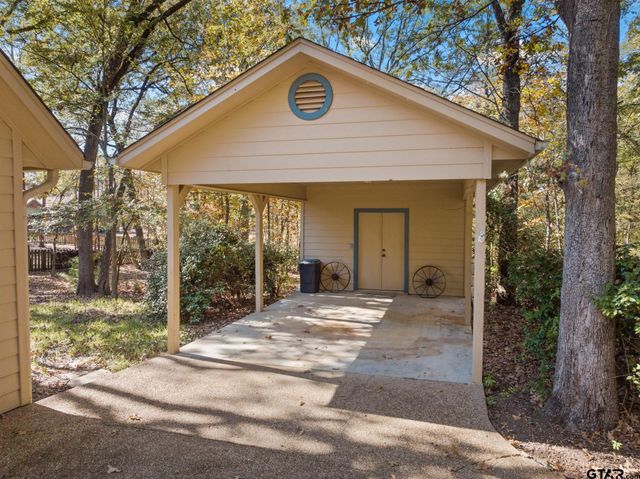 153 County Road 2433, Pittsburg, TX 75686