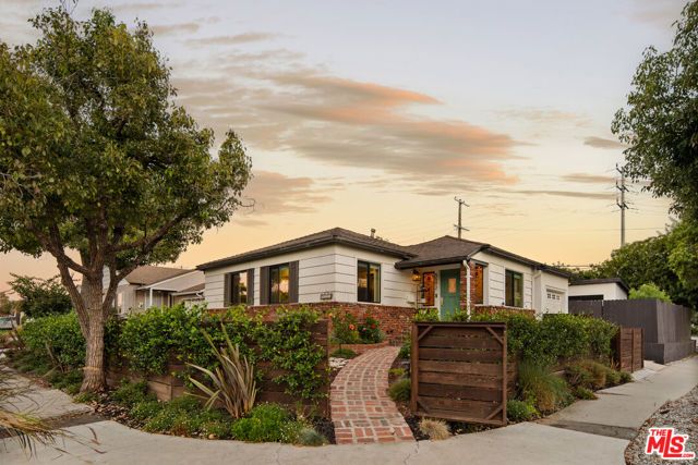 5592 W 82nd Street, Los Angeles, CA 90045