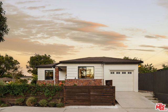 5592 W 82nd Street, Los Angeles, CA 90045