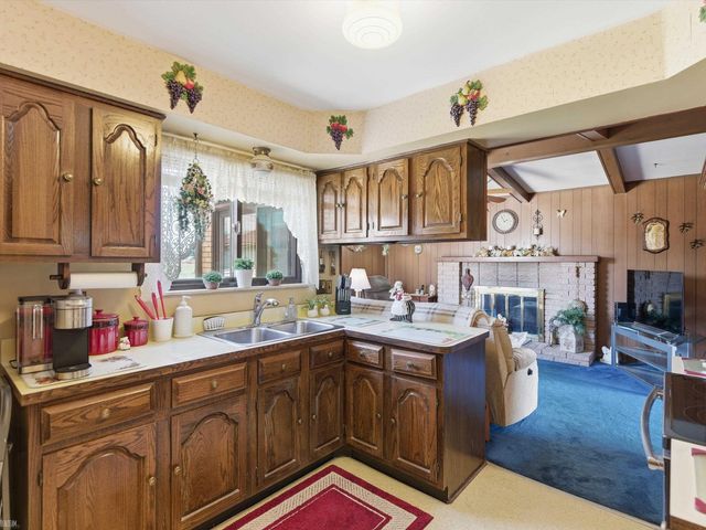 35842 Malibu Drive, Sterling Heights, MI 48312