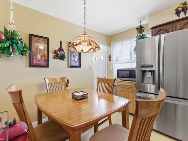 35842 Malibu Drive, Sterling Heights, MI 48312