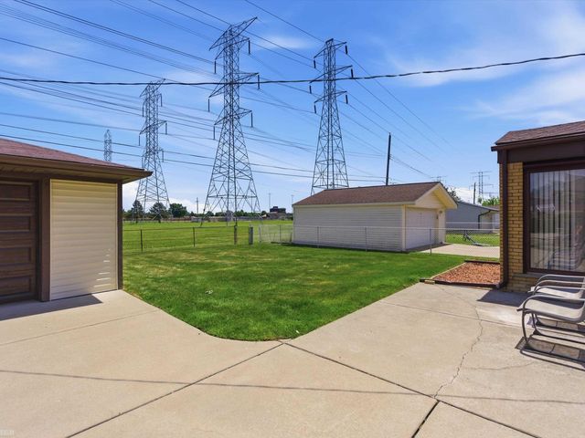 35842 Malibu Drive, Sterling Heights, MI 48312