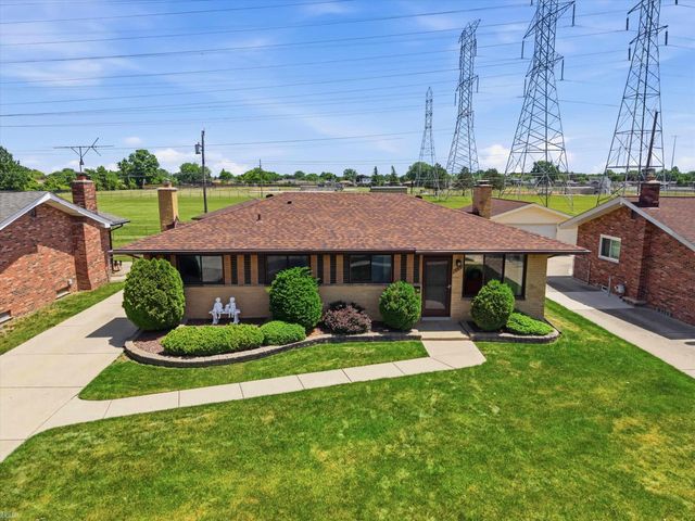 35842 Malibu Drive, Sterling Heights, MI 48312