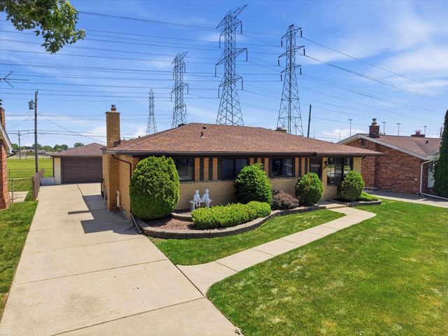 35842 Malibu Drive, Sterling Heights, MI 48312