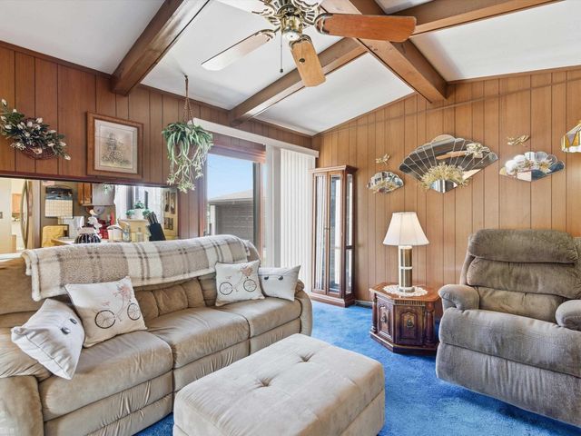 35842 Malibu Drive, Sterling Heights, MI 48312