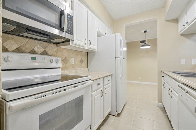 5300 Keller Springs Road 2090, Dallas, TX 75248