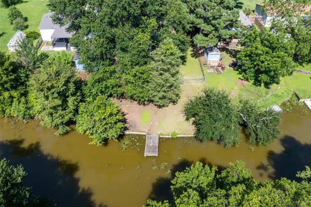 327 Whispering Trail, Gun Barrel City, TX 75156