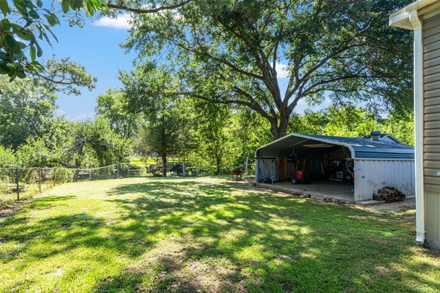 327 Whispering Trail, Gun Barrel City, TX 75156