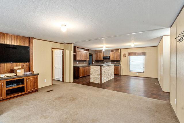 327 Whispering Trail, Gun Barrel City, TX 75156