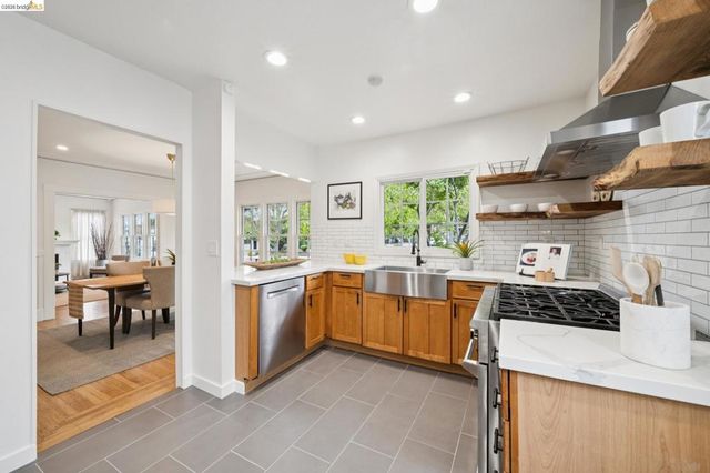 1908 Blake St, Berkeley, CA 94704