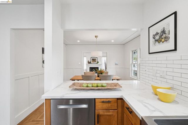 1908 Blake St, Berkeley, CA 94704