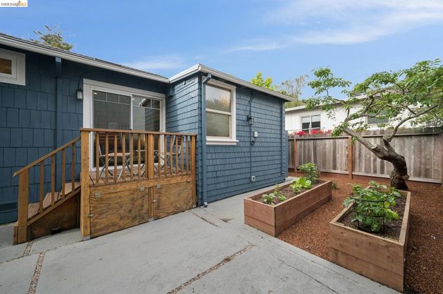 1908 Blake St, Berkeley, CA 94704
