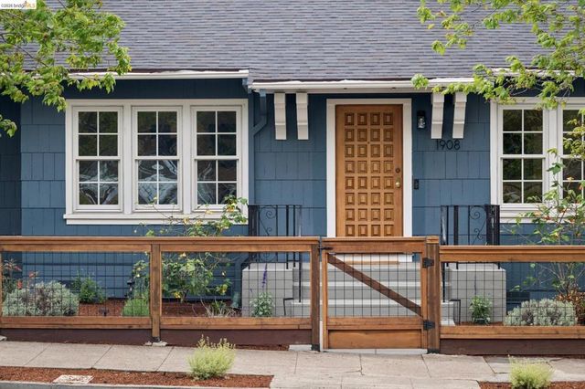 1908 Blake St, Berkeley, CA 94704