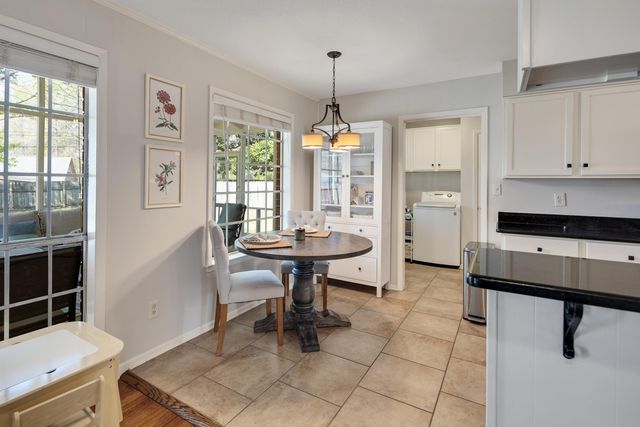 7248 MIMOSA DR, Germantown, TN 38138