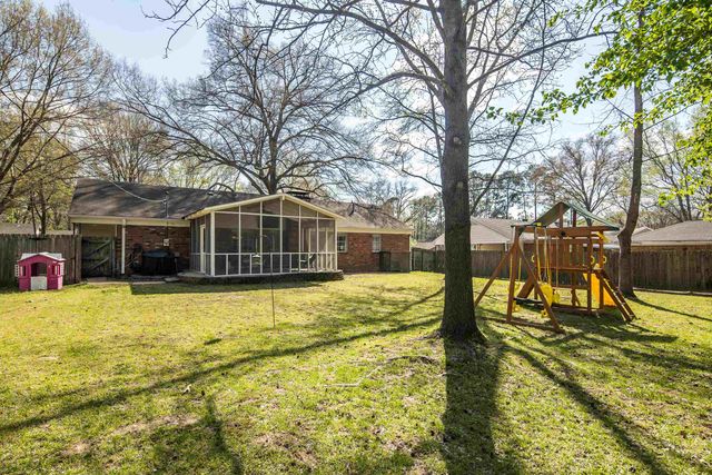 7248 MIMOSA DR, Germantown, TN 38138