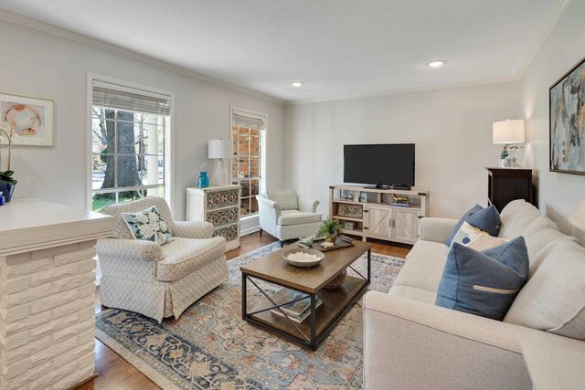 7248 MIMOSA DR, Germantown, TN 38138