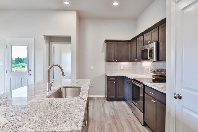 2871 Messenger Way, Bryan, TX 77803