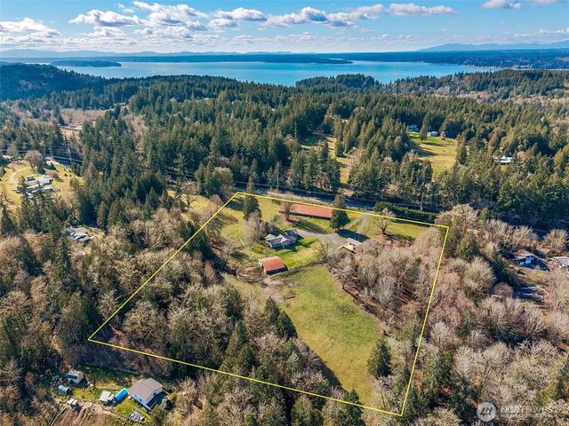 6103 Lackey Road NW, Vaughn, WA 98394