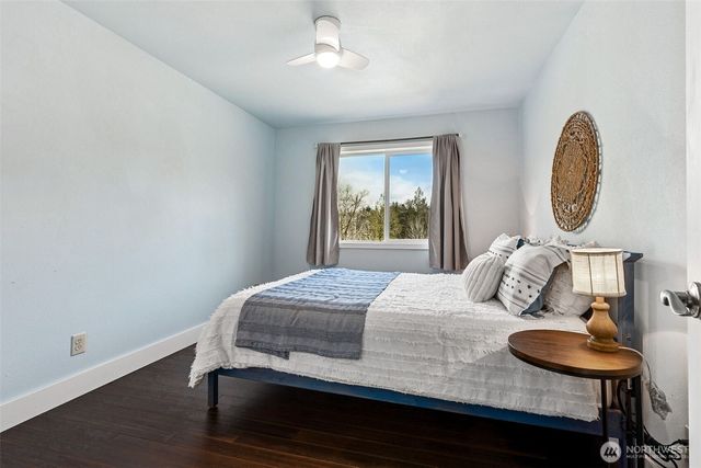 6103 Lackey Road NW, Vaughn, WA 98394