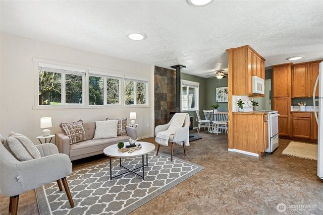 6103 Lackey Road NW, Vaughn, WA 98394