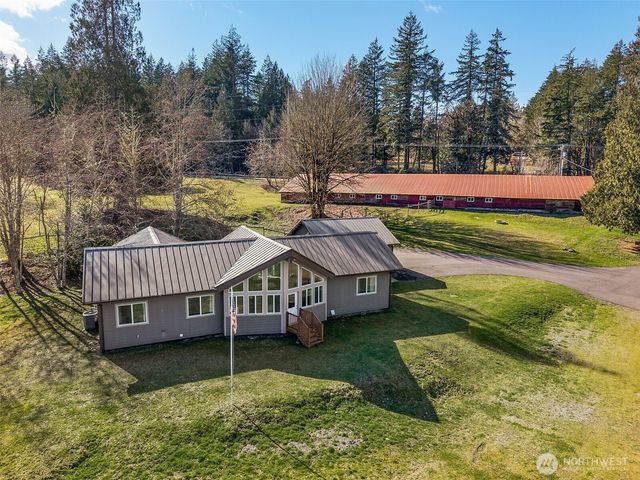 6103 Lackey Road NW, Vaughn, WA 98394