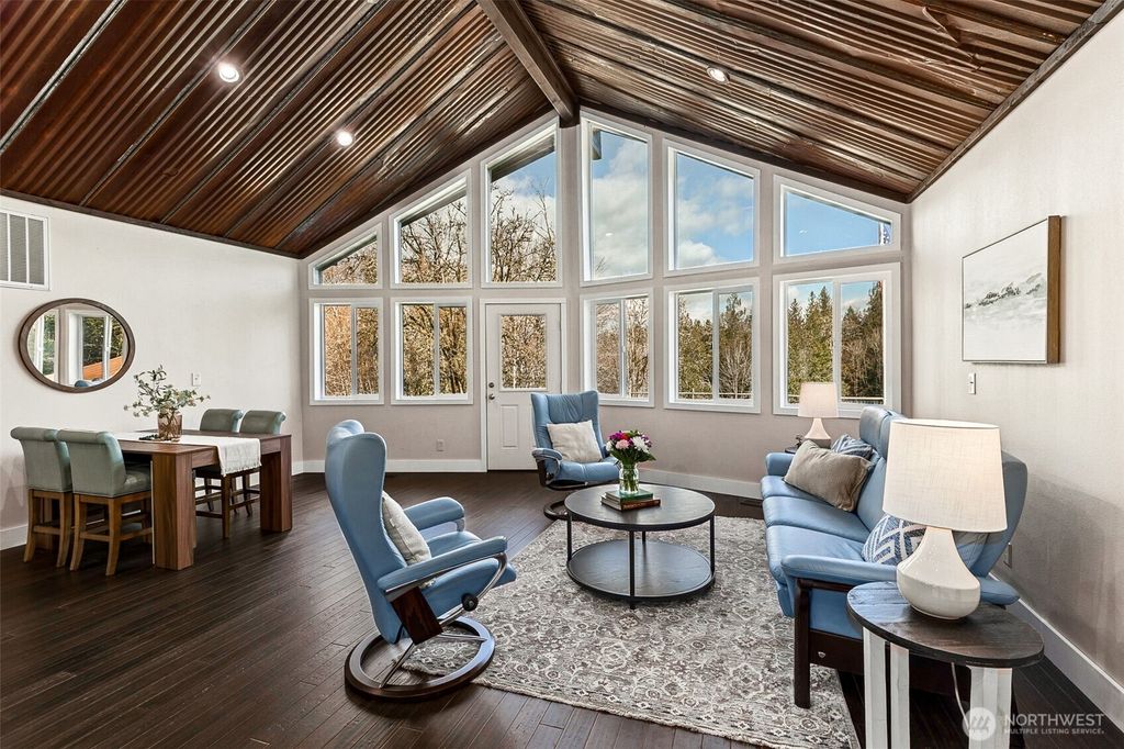 6103 Lackey Road NW, Vaughn, WA 98394