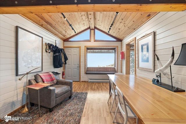 52817 Old East End Road, Homer, AK 99603