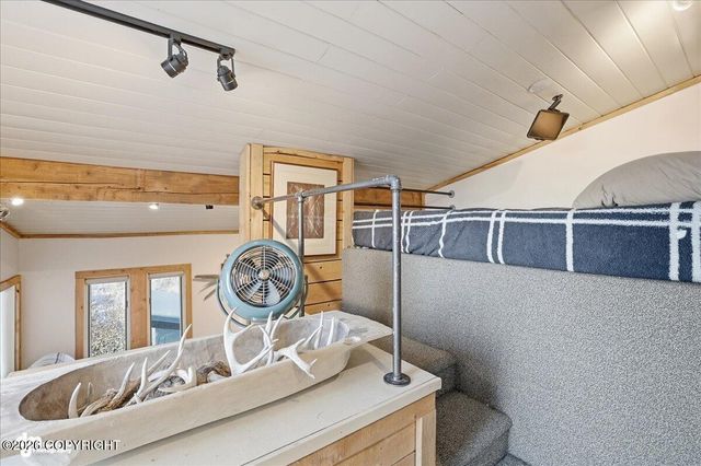 52817 Old East End Road, Homer, AK 99603