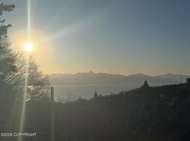 52817 Old East End Road, Homer, AK 99603