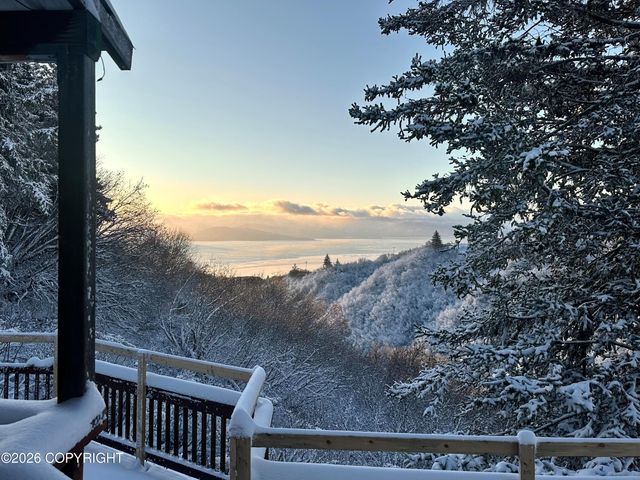 52817 Old East End Road, Homer, AK 99603