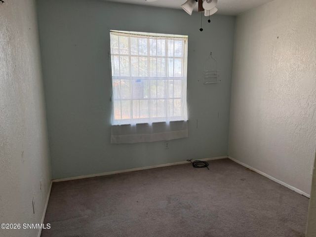 332 Terry Drive, Las Cruces, NM 88007